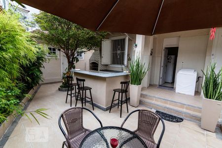 Casa à venda com 270m², 5 quartos e 1 vagaChurrasqueira