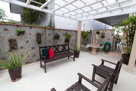 Casa à venda com 270m², 5 quartos e 1 vagaÁrea comum