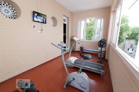 Casa à venda com 270m², 5 quartos e 1 vagaAcademia