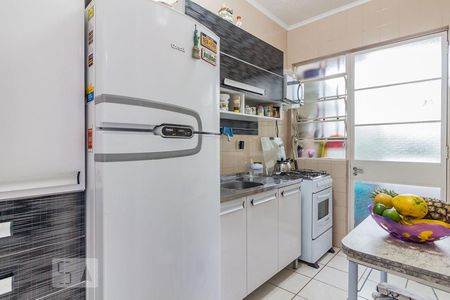 Cozinha de apartamento à venda com 1 quarto, 45m² em Camaquã, Porto Alegre