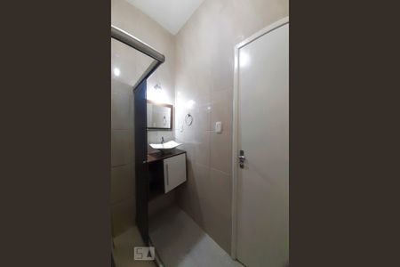 Apartamento à venda com 70m², 2 quartos e sem vaga Apartamento à venda com 70m², 2 quartos e sem vagaBanheiro Social