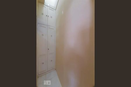 Apartamento à venda com 70m², 2 quartos e sem vaga Apartamento à venda com 70m², 2 quartos e sem vagaDespensa