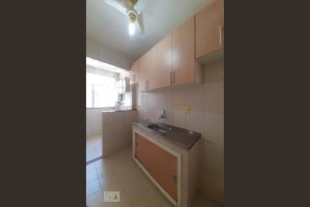 Apartamento à venda com 70m², 2 quartos e sem vaga Apartamento à venda com 70m², 2 quartos e sem vagaCozinha