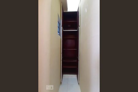 Apartamento à venda com 70m², 2 quartos e sem vaga Apartamento à venda com 70m², 2 quartos e sem vagaDespensa