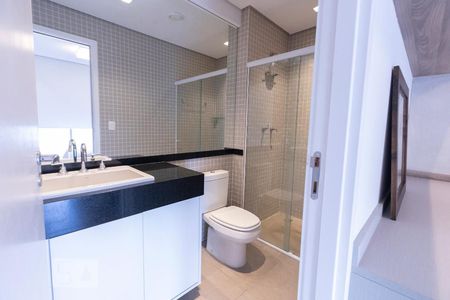 Apartamento à venda com 67m², 1 quarto e 2 vagasBanheiro da Suíte