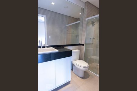 Apartamento à venda com 67m², 1 quarto e 2 vagasBanheiro da Suíte