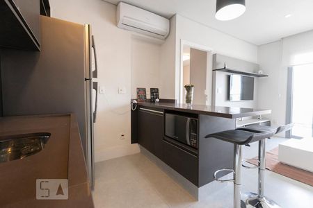 Cozinha de apartamento para alugar com 1 quarto, 67m² em Vila Nova Conceição, São Paulo