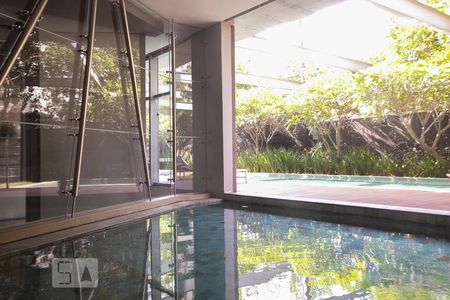 Apartamento à venda com 67m², 1 quarto e 2 vagasÁrea comum - Piscina