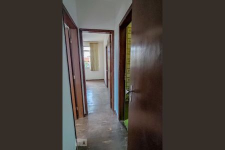 Corredor de apartamento para alugar com 2 quartos, 90m² em São Lucas, Belo Horizonte