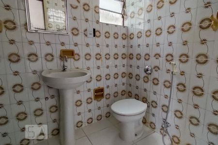 Apartamento para alugar com 90m², 2 quartos e 1 vaga Apartamento para alugar com 90m², 2 quartos e 1 vagaBanheiro da Suíte