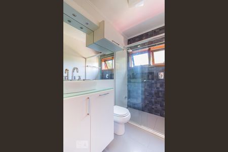 Casa de condomínio à venda com 220m², 3 quartos e 2 vagas Casa de condomínio à venda com 220m², 3 quartos e 2 vagasBanheiro