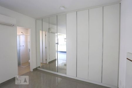 Quarto de kitnet/studio para alugar com 1 quarto, 36m² em Campo Belo, São Paulo