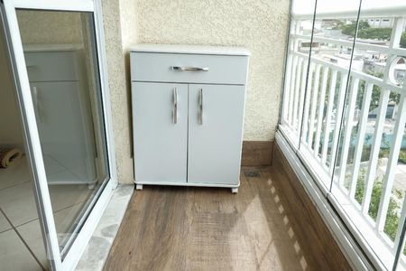 Sacada de apartamento à venda com 2 quartos, 55m² em Vila Ré, São Paulo