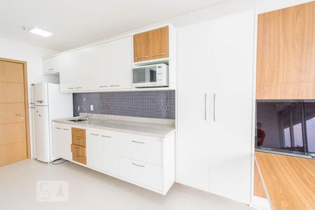 Cozinha de kitnet/studio para alugar com 1 quarto, 34m² em Centro, Osasco