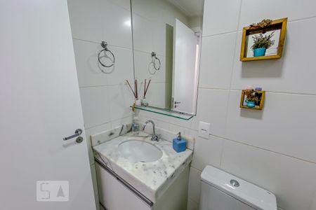 Apartamento para alugar com 73m², 2 quartos e 2 vagasBanheiro