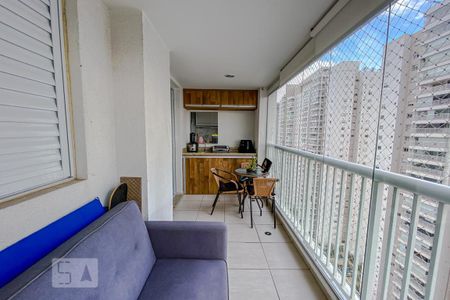 Apartamento para alugar com 73m², 2 quartos e 2 vagasVaranda