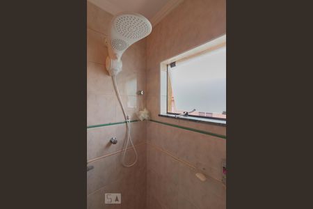 Casa à venda com 250m², 3 quartos e 7 vagasBanheiro Corredor