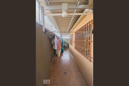 Casa à venda com 250m², 3 quartos e 7 vagasCorredor