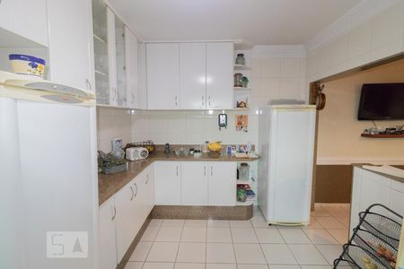 Casa à venda com 250m², 3 quartos e 7 vagasCozinha