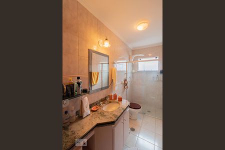 Casa à venda com 250m², 3 quartos e 7 vagasBanheiro Corredor