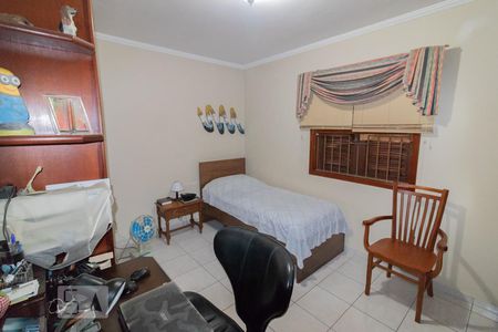 Casa à venda com 250m², 3 quartos e 7 vagasDormitório 2