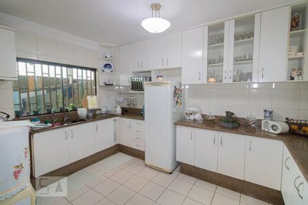 Casa à venda com 250m², 3 quartos e 7 vagasCozinha