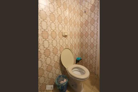 Casa à venda com 125m², 3 quartos e 2 vagasBanheiro