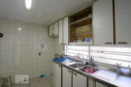 Casa à venda com 125m², 3 quartos e 2 vagasCozinha