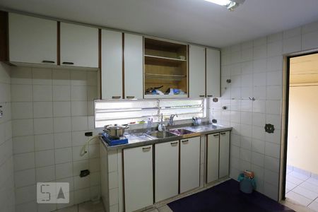 Casa à venda com 125m², 3 quartos e 2 vagasCozinha