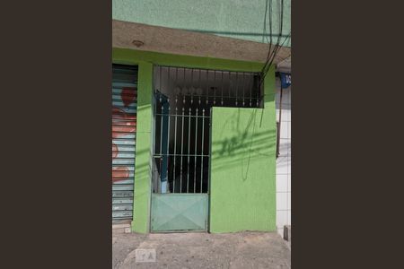 Casa para alugar com 75m², 2 quartos e sem vagaFachada