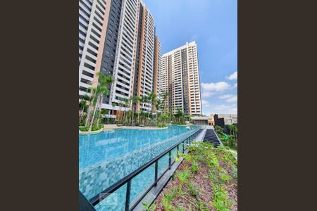 Apartamento à venda com 39m², 1 quarto e sem vagaÁrea comum - Piscina