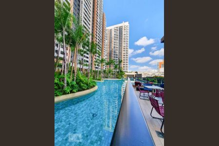 Apartamento à venda com 39m², 1 quarto e sem vagaÁrea comum - Piscina