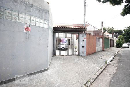 Casa para alugar com 150m², 3 quartos e 4 vagasFachada