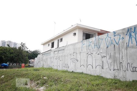 Casa para alugar com 150m², 3 quartos e 4 vagasFachada