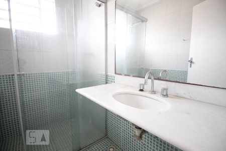 Casa para alugar com 150m², 3 quartos e 4 vagasBanheiro