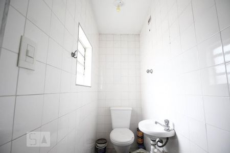 Casa para alugar com 150m², 3 quartos e 4 vagasBanheiro de Serviço