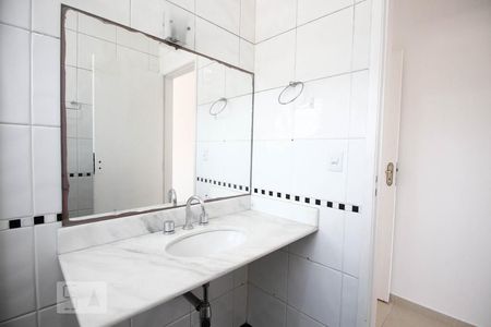 Casa para alugar com 150m², 3 quartos e 4 vagasBanheiro