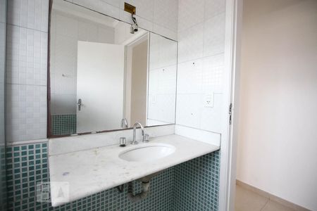 Casa para alugar com 150m², 3 quartos e 4 vagasBanheiro