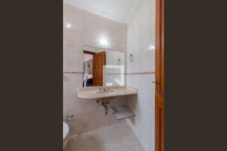 Casa à venda com 240m², 4 quartos e 5 vagasBanheiro do Quarto 4