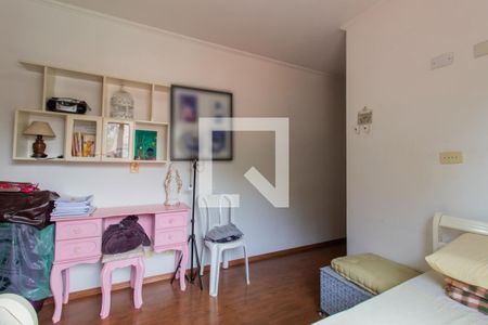 Casa à venda com 240m², 4 quartos e 5 vagasQuarto 4 - Suíte