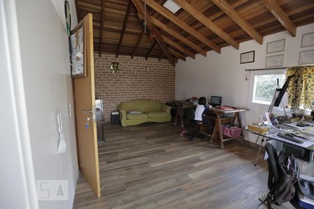 Casa à venda com 450m², 5 quartos e 4 vagasQuarto 4