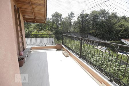 Casa à venda com 450m², 5 quartos e 4 vagasVaranda do quarto 4