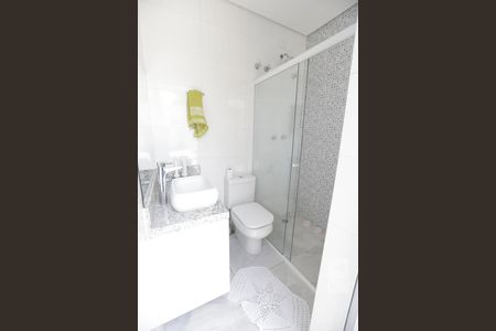 Casa à venda com 450m², 5 quartos e 4 vagasBanheiro externo