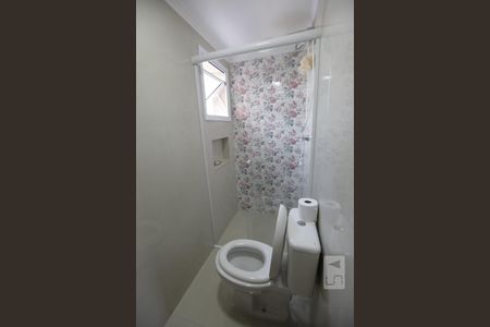 Casa à venda com 450m², 5 quartos e 4 vagasBanheiro corredor