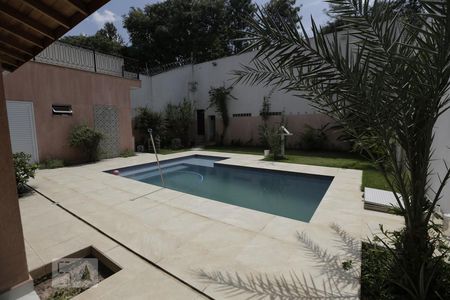 Casa à venda com 450m², 5 quartos e 4 vagasPiscina