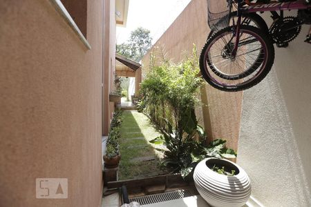 Casa à venda com 450m², 5 quartos e 4 vagasCorredor