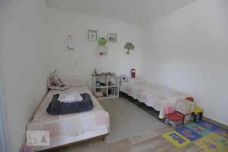 Casa à venda com 450m², 5 quartos e 4 vagasSuíte 2