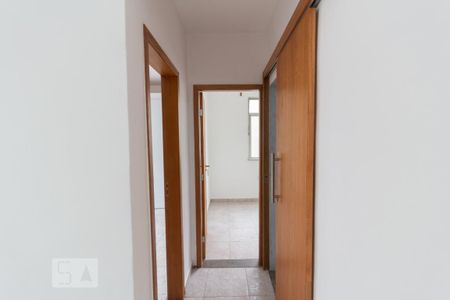 Corredor de apartamento para alugar com 2 quartos, 50m² em Cachambi, Rio de Janeiro