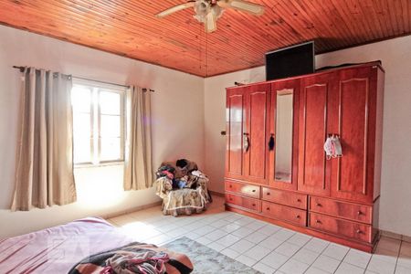 Casa à venda com 350m², 6 quartos e 3 vagas Casa à venda com 350m², 6 quartos e 3 vagasCasa 1 - Quarto 1