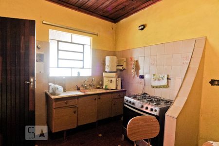 Casa à venda com 350m², 6 quartos e 3 vagas Casa à venda com 350m², 6 quartos e 3 vagasCasa 2 - Cozinha